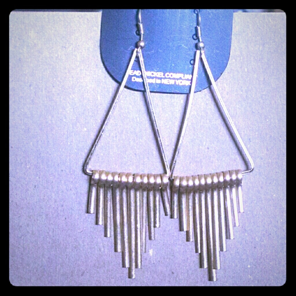 Beautifully Designed Dangle Earrings - image 1